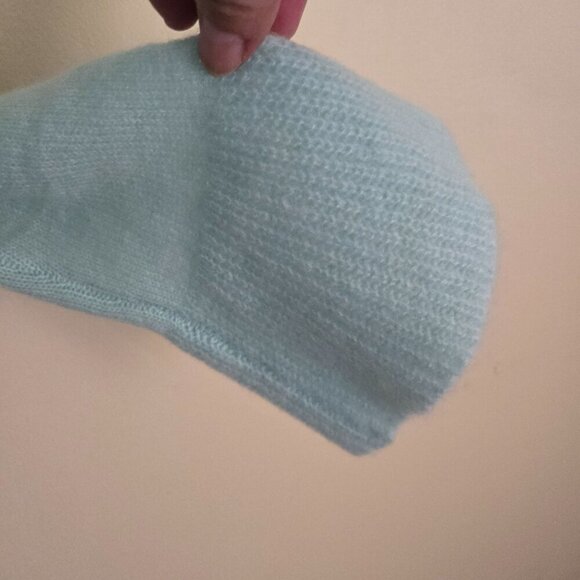 Lord & Taylor Mint Green 100% Cashmere Ruffled Hem Sweater Size M - Picture 3 of 5